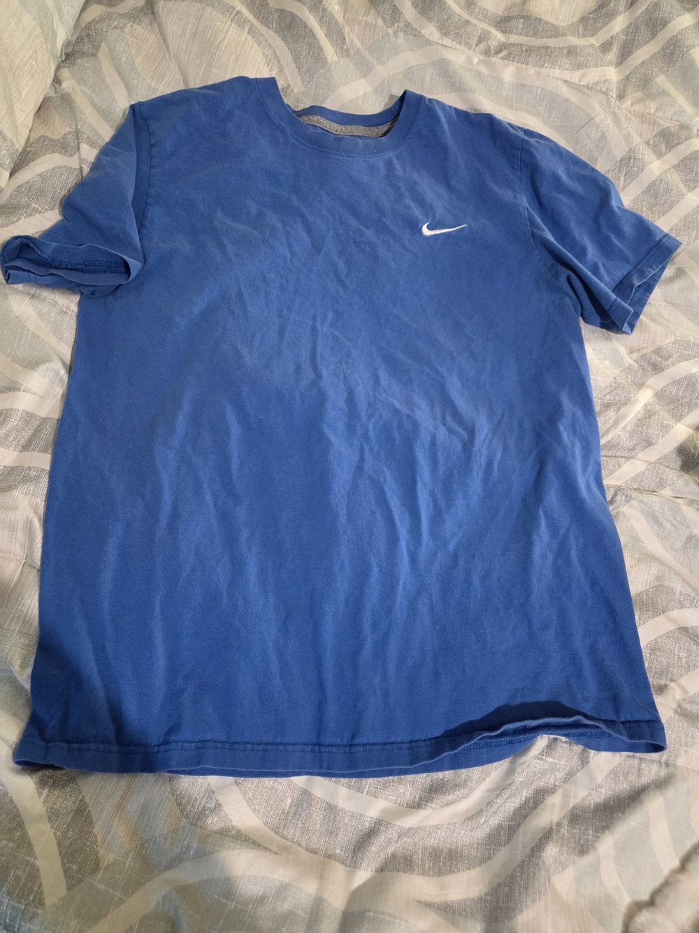 Nike Men's Blue Short-Sleeve Crew T-Shirt